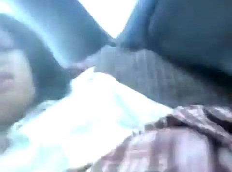 Colesita se masturba en el carro